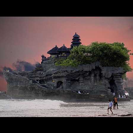 Tanah Lot Temple